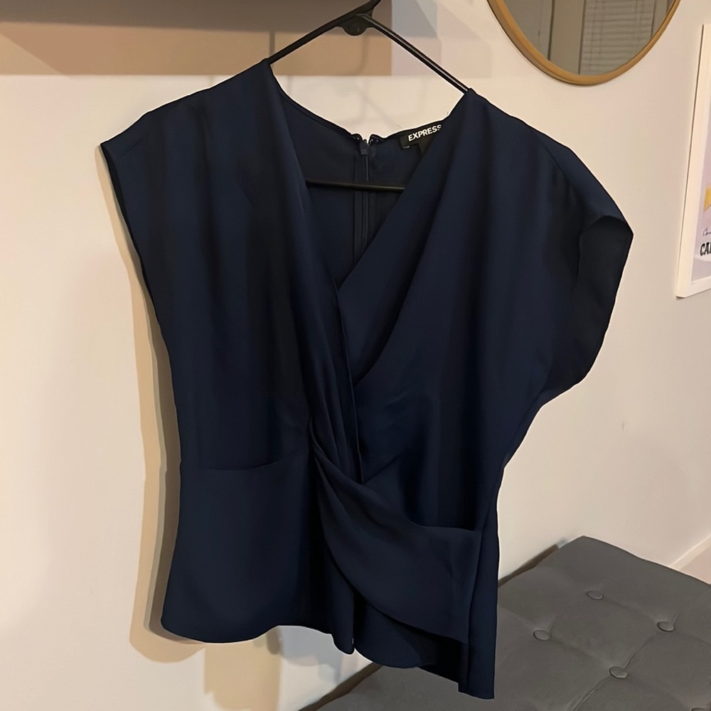 Express Navy Twist Professional Top - size small